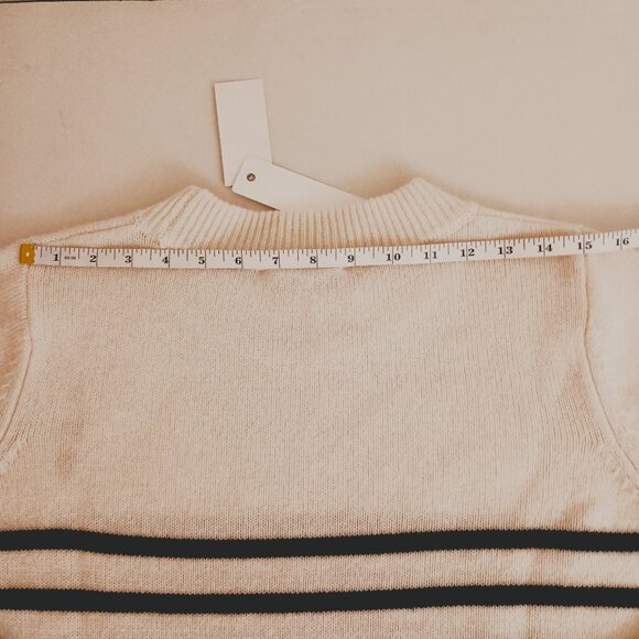 Cashmere Cream & Black Stripe Crop Sweater Cabincore Scandigirl Cozy Size L NWT - Picture 11 of 16